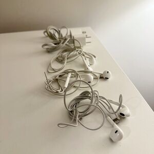 Apple EarPods and Chargers (for lightning connector)